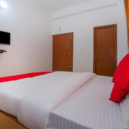 Hotel Collection O Gs Residency Guwahati Exterior foto
