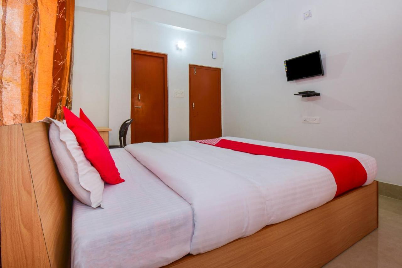 Hotel Collection O Gs Residency Guwahati Exterior foto