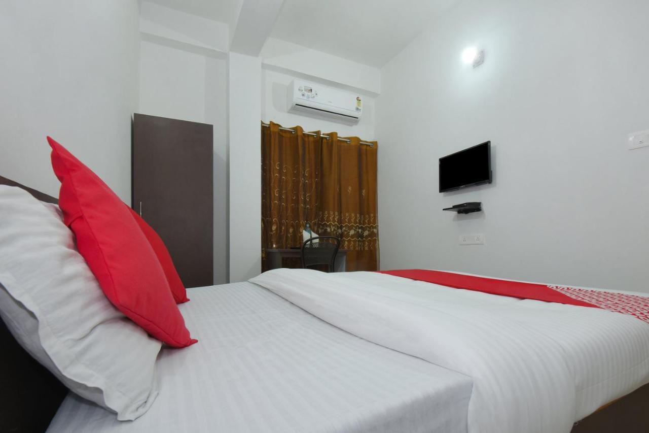 Hotel Collection O Gs Residency Guwahati Exterior foto