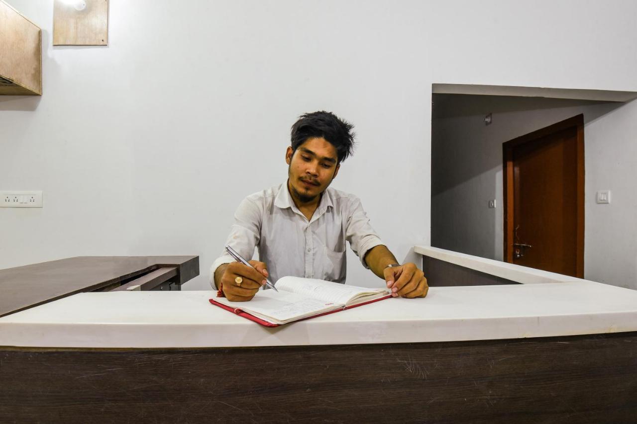 Hotel Collection O Gs Residency Guwahati Exterior foto